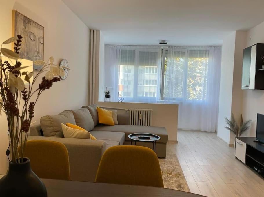 Apartamento Mav Bucarest Exterior foto