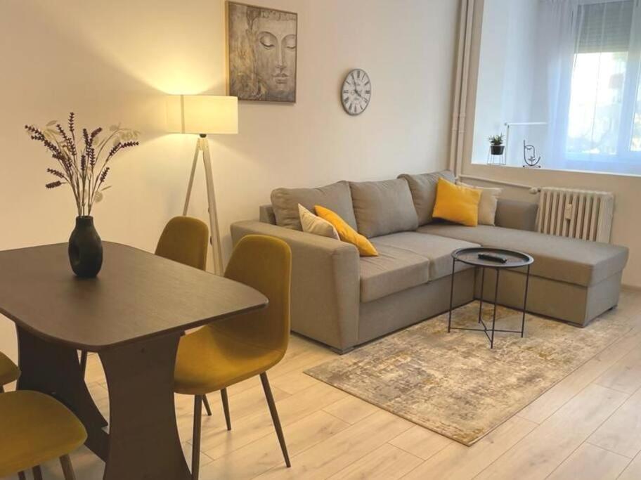 Apartamento Mav Bucarest Exterior foto
