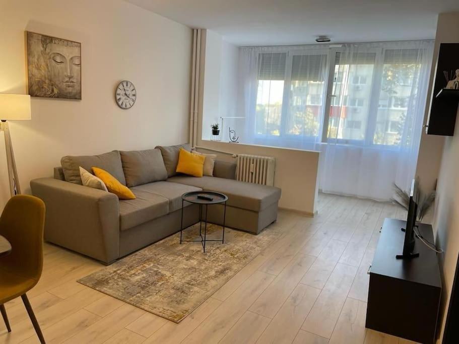 Apartamento Mav Bucarest Exterior foto